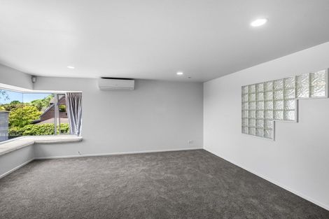 Photo of property in 1/311 Glenfield Road, Glenfield, Auckland, 0629