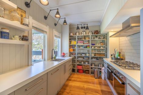 Photo of property in 1 Carnell Street, Napier South, Napier, 4110