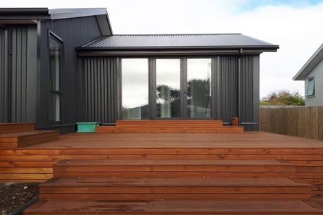 Photo of property in 28 Mattingley Street, Aranui, Christchurch, 8061