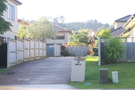 Photo of property in 12 Thornbury Crescent, East Tamaki Heights, Auckland, 2016