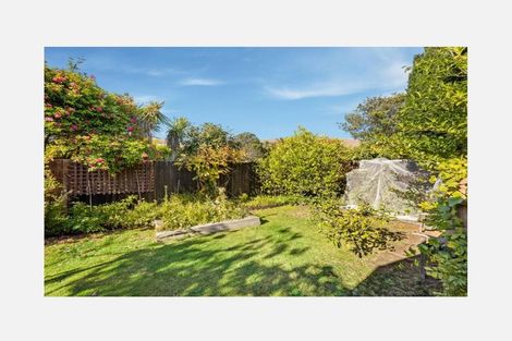 Photo of property in 25 Hardwicke Street, Sumner, Christchurch, 8081