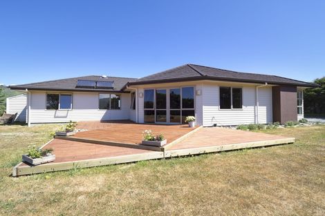 Photo of property in 37 Gladys Scott Place, Tawa, Wellington, 5028