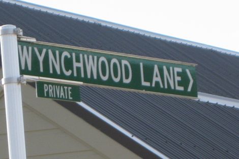 Photo of property in 6 Wynchwood Lane, Wanaka, 9305