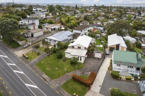 Photo of property in 199 Don Buck Road, Massey, Auckland, 0614