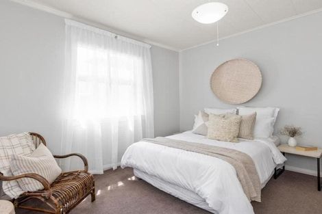 Photo of property in 153 Milton Road, Bluff Hill, Napier, 4110