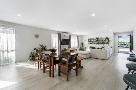 Photo of property in 111 Hillpark Drive, Pokeno, 2402