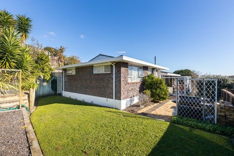 Photo of property in 9 Fairfax Terrace, Frankleigh Park, New Plymouth, 4310