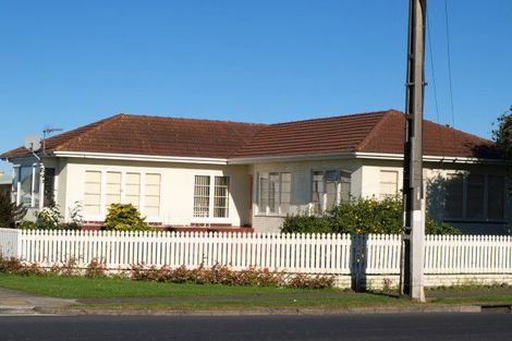 Photo of property in 438 Massey Road, Mangere East, Auckland, 2024