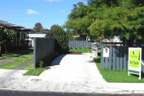 Photo of property in 14 Hamurana Place, Te Atatu Peninsula, Auckland, 0610