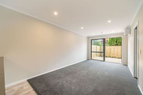 Photo of property in 2/10 Marion Street, Silverstream, Upper Hutt, 5019
