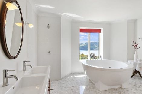 Photo of property in 73 Bayview Road, Charteris Bay, Lyttelton, 8971