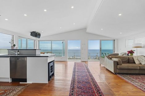 Photo of property in 43 Messenger Terrace, Oakura, 4314