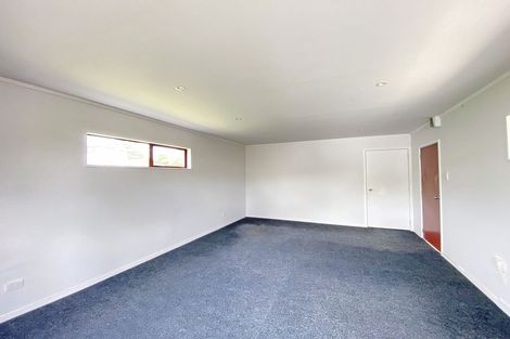 Photo of property in 65 Edgewater Drive, Pakuranga, Auckland, 2010