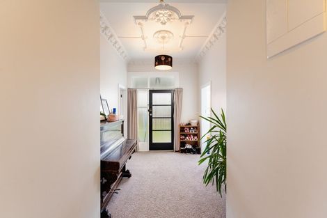 Photo of property in 63a Royal Crescent, Saint Kilda, Dunedin, 9012