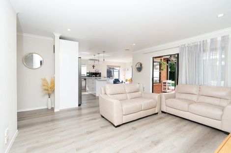 Photo of property in 20 Farringdon Avenue, Rototuna North, Hamilton, 3210