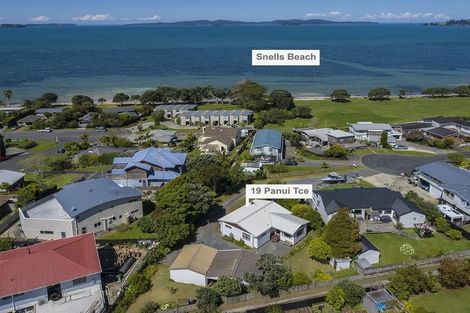 Photo of property in 19 Panui Terrace, Snells Beach, 0920