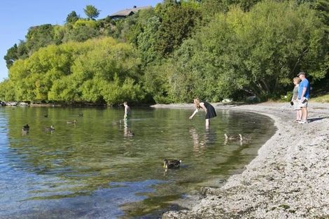 Photo of property in 43 Parawera Drive, Acacia Bay, Taupo, 3330