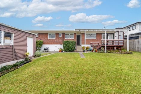 Photo of property in 78 Botany Road, Botany Downs, Auckland, 2010