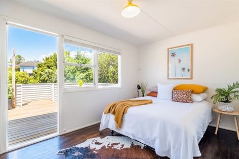 Photo of property in 18 Cassino Street, Bayswater, Auckland, 0622