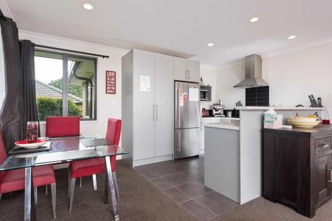 Photo of property in 10 Bathurst Crescent, Pyes Pa, Tauranga, 3112