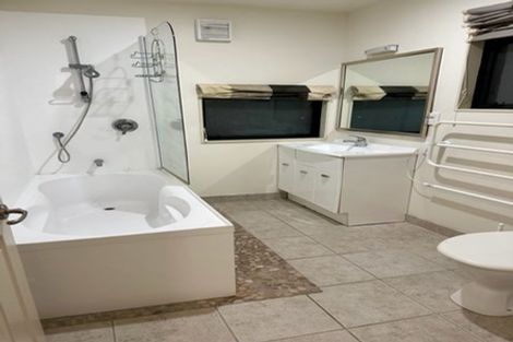 Photo of property in 2b Donald Crescent, Karori, Wellington, 6012