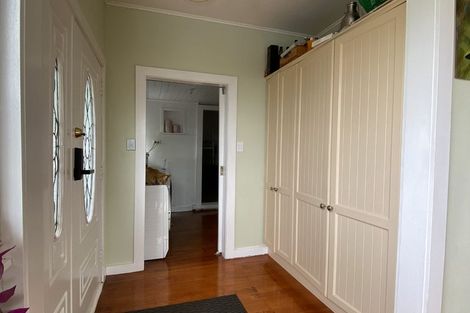 Photo of property in 12 Parkview Place, Pakuranga, Auckland, 2010