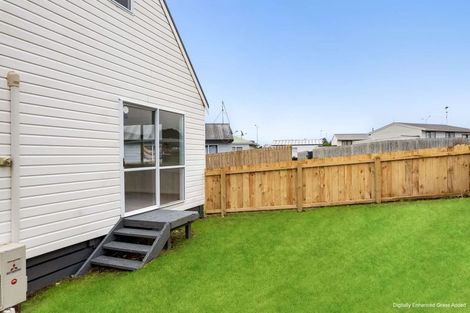 Photo of property in 1/24 Solveig Place, Randwick Park, Auckland, 2105
