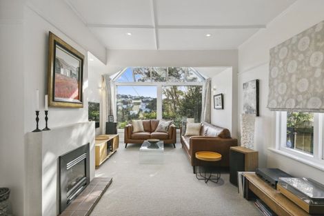 Photo of property in 39 Fairview Crescent, Kelburn, Wellington, 6012