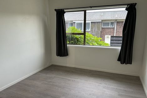 Photo of property in 2/36 Pakira Avenue, Glendene, Auckland, 0602