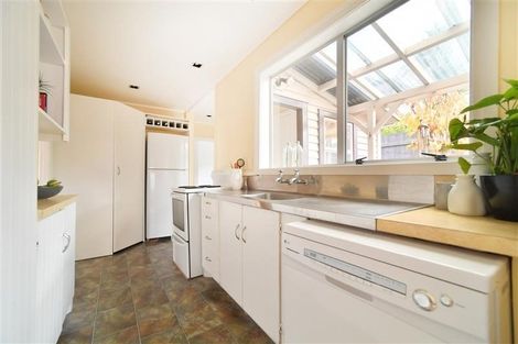 Photo of property in 1/8 Orchard Road, Waiake, Auckland, 0630