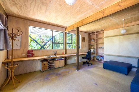 Photo of property in 32 Ocean Road, Surfdale, Waiheke Island, 1081
