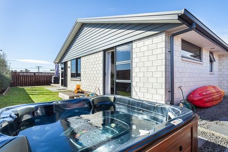 Photo of property in 1320b Papamoa Beach Road, Papamoa Beach, Papamoa, 3118