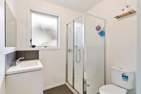 Photo of property in 1/14 Waari Avenue, Sunnyvale, Auckland, 0612