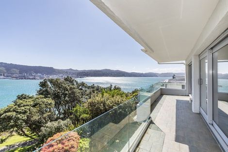 Photo of property in Beauport Apartments, 2/30 The Crescent, Roseneath, Wellington, 6011