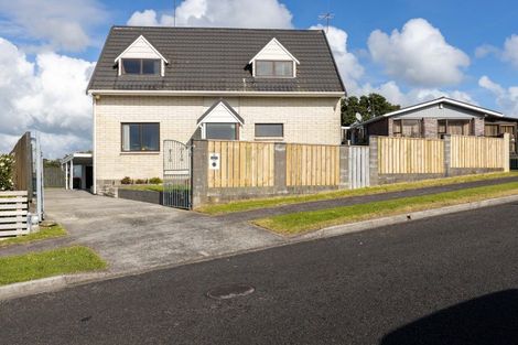 Photo of property in 38 Trelawney Crescent, Westown, New Plymouth, 4310