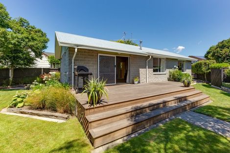 Photo of property in 52 Solomon Avenue, Redwood, Christchurch, 8051