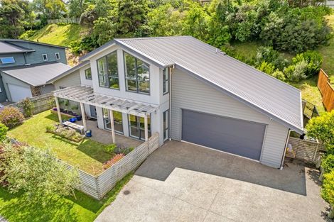 Photo of property in 8 Flotilla Place, Whitby, Porirua, 5024
