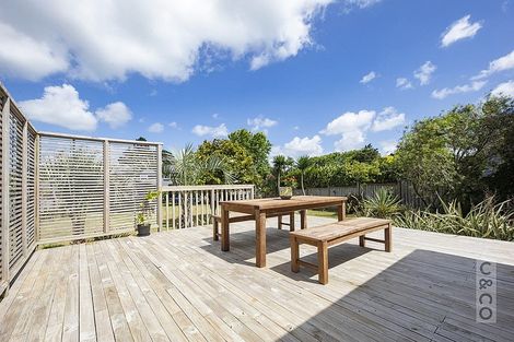 Photo of property in 41 Riverhead Road, Kumeu, 0810