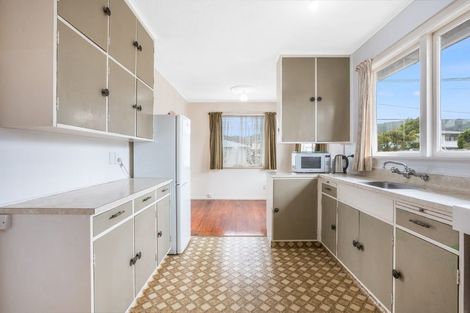 Photo of property in 31 Karamu Crescent, Wainuiomata, Lower Hutt, 5014