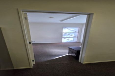 Photo of property in 5 Hazel Glen, Bayview, Auckland, 0629