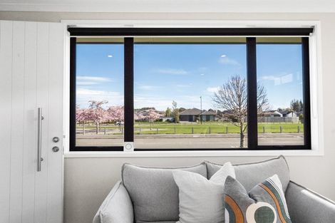 Photo of property in 22 Meyer Crescent, Halswell, Christchurch, 8025