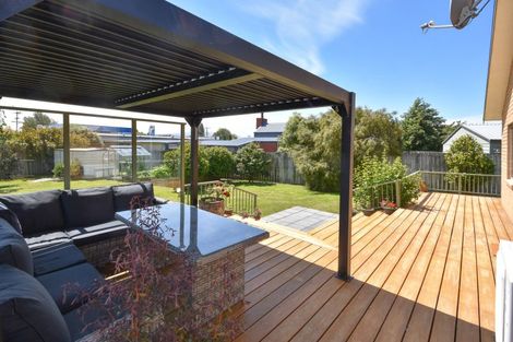 Photo of property in 8 Sandown Street, Waihola, Milton, 9073
