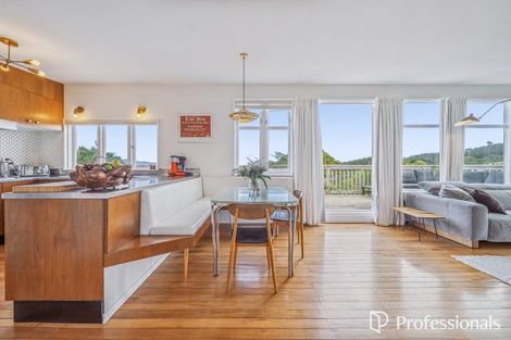 Photo of property in 7 Titiro Moana Road, Korokoro, Lower Hutt, 5012