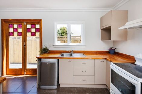 Photo of property in 296 Ruahine Street, Terrace End, Palmerston North, 4410