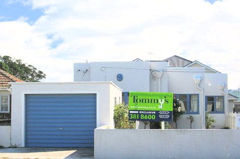 Photo of property in 15 The Quadrant, Miramar, Wellington, 6022