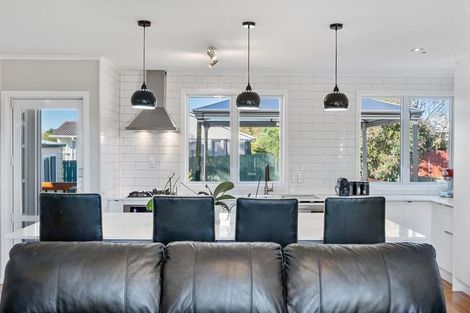 Photo of property in 66 Harrington Road, Henderson, Auckland, 0610