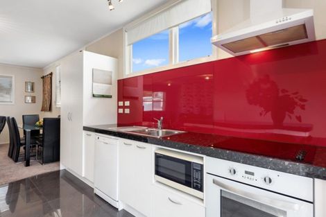 Photo of property in 1 Hawthorn Crescent, Stokes Valley, Lower Hutt, 5019