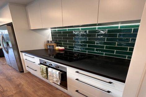 Photo of property in 13 Mcquillan Avenue, Woodend, 7610