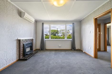 Photo of property in 19 Pembroke Street, Highbury, Palmerston North, 4412