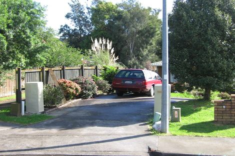 Photo of property in 13 Sheffield Place, Botany Downs, Auckland, 2010